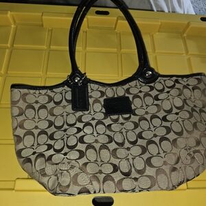 Coach signature large brown Zippered Tote/Handbag Canvas And Leather